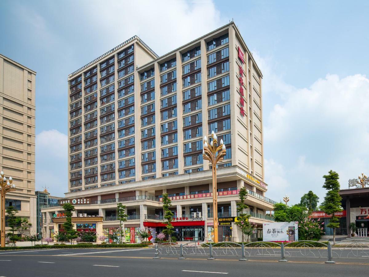 Ibis Hotel Emeishan Exterior foto